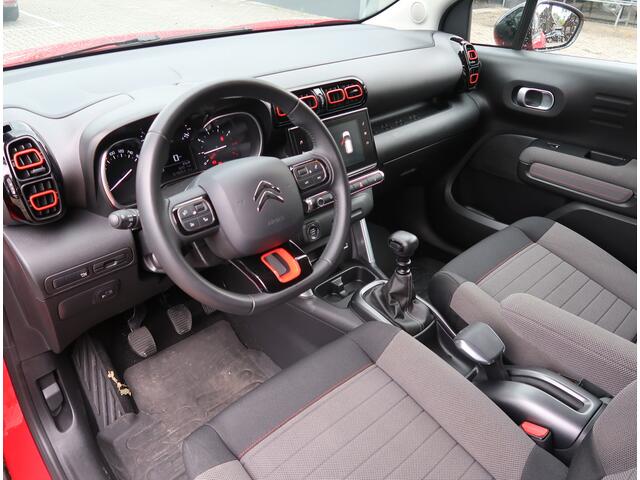 Citroen C3 Aircross 110 Pk Benzine * Navigatie * Dodehoekbewaking * Keyless Start Button * Achteruitrij Parkeer Camera * Hoge Zit * L.M. Velgen * Climate & Cruise Control * Vingerhoets; Vierde Generatie Eersteklas Service !