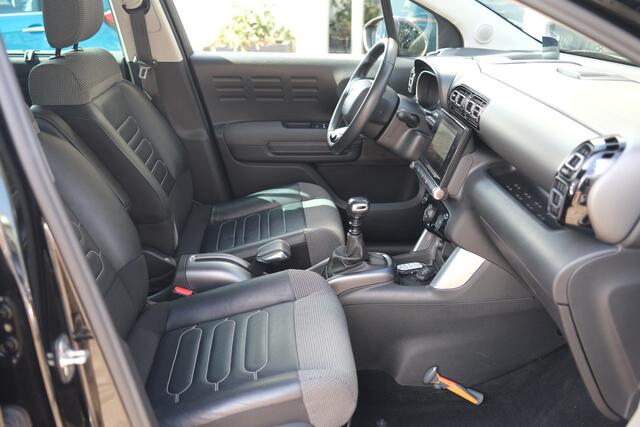 Citroen C3 Aircross PT130 Shine Camera | Leer | Trekhaak | All-season