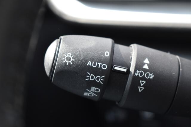 Citroen C3 PureTech 82 S&S Shine Navi | Airco | Camera achter |
