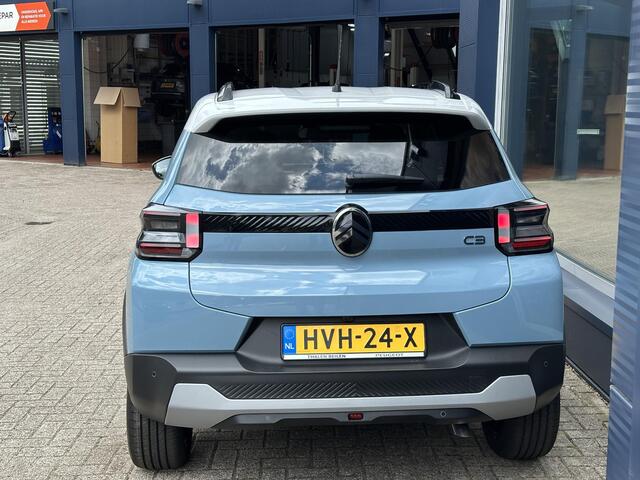 Citroen C3 1.2 Turbo 100 PK Max | Nieuwste Model | Navigatie | Parkeer Camera + Sensoren achterzijde | Lichtmetalen Velgen| Hoge zitpositie | LED Verlichting | Zwart dak | Climate control | Cruise control | DAB+ Radio |