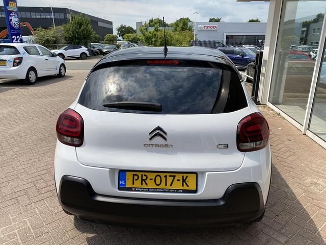 Citroen C3 1.2 PureTech S&S Shine Achteruitrij camera, Apple CarPlay/Android Auto, navigatie, parkeerhulp, cruise control