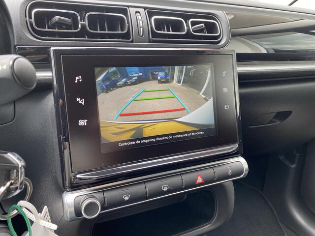 Citroen C3 1.2 PureTech S&S Shine Achteruitrij camera, Apple CarPlay/Android Auto, navigatie, parkeerhulp, cruise control