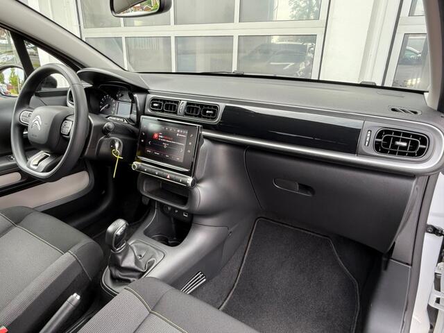 Citroen C3 1.2 Feel Edition 82PK Navi Cruise DAB+ NW APK!