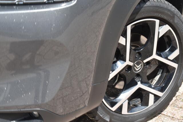 Citroen C3 Aircross PureTech 130 EAT6 Shine Automaat | Leder | Airco | Panoramadak | | Full option |