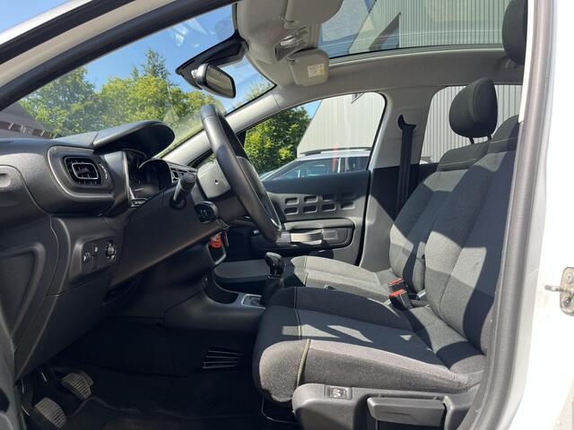 Citroen C3 1.2 PureTech Shine Panoramadak, Stoelverwarming, Cruise Control, Climate Control