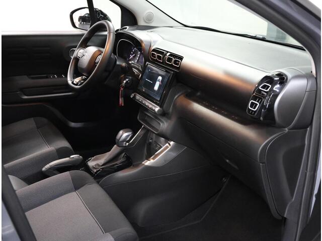 Citroen C3 Aircross 1.2 130PK Shine | AUTOMAAT | AppleCarplay/AndroidAuto | Camera | Cruise Control | Climate Control | Stoelverwarming | Navigatie |16"LMV | LED | Isofix | Privacy Glass | Parkeersensoren |