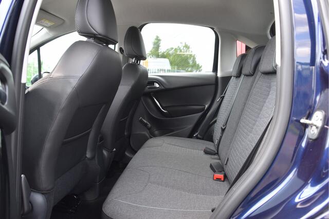 Citroen C3 1.2 PureTech Feel Edition Clima | Cruise | Trekhaak | Radio/CD