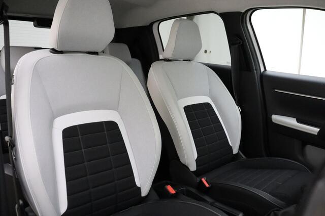 Citroen C3 1.2 Turbo 100pk Max NIEUW | Navigatie | Climate control | Camera | Zwart dak | Lichtmetalen velgen | Extra getint glas | Dakrails