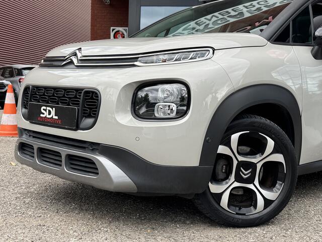 Citroen C3 Aircross 1.2 PureTech S&S Shine 5500KM!!! // PANO/SCHUIFKANTELDAK // CLIMA // CAMERA // NAVI + CARPLAY //