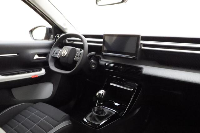 Citroen C3 1.2 Turbo 100pk Max | Navigatie | Climate control | Camera | Lichtmetalen velgen | Extra getint glas | Dakrails | Parkeersensoren | DAB radio