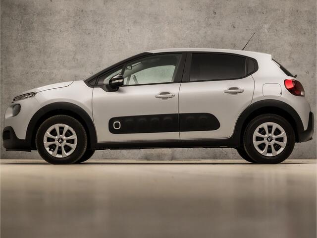 Citroen C3 1.2 PureTech S&S Sport Automaat (APPLE CARPLAY, GROOT NAVI, GETINT GLAS, CRUISE, PARKEERSENSOREN, SPORTSTOELEN, LANE ASSIST, NIEUWE APK, NIEUWSTAAT)