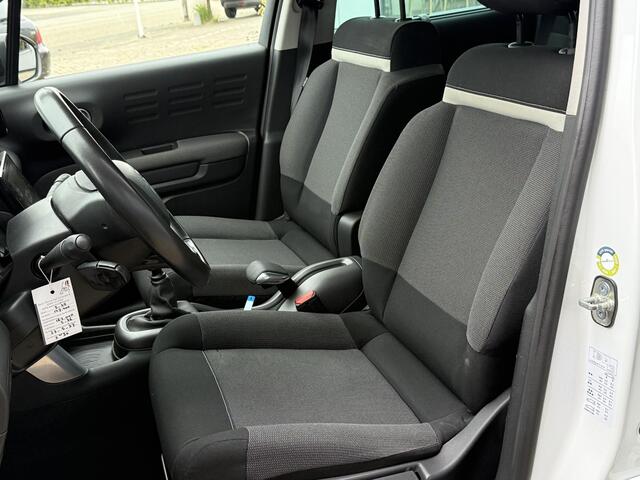 Citroen C3 Aircross 1.2 PureTech S&S Shine 110PK | BOMVOL | Dealeronderhouden | Trekhaak | Achteruitrijcamera | Grip Control | Head-up Display | Parkeersensoren Voor & Achter | Keyless Entry | Stoelverwarming | Navigatie |