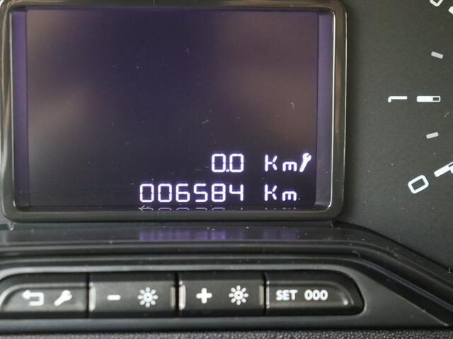 Citroen C3 1.2 PureTech Plus | Carplay | Navigatie | Parkeerhulp | Climate Control | LAGE KM STAND!!