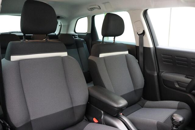 Citroen C3 Aircross 1.2 PureTech 110pk S&S Feel | Navigatie | DAB | Climate control | Cruise control | Extra getint glas | Dakrails | Hoge instap | Cruise control