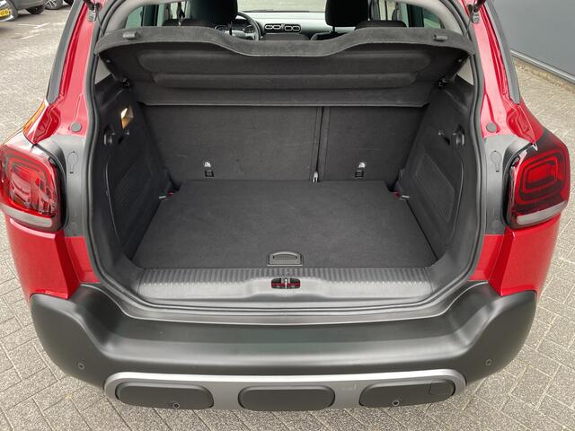 Citroen C3 Aircross 130pk Max (Camera - Keyless Entry - 17"incl 4S - Automatische Airco - Grip Controle - Apple Carplay - Navigatie - LED)