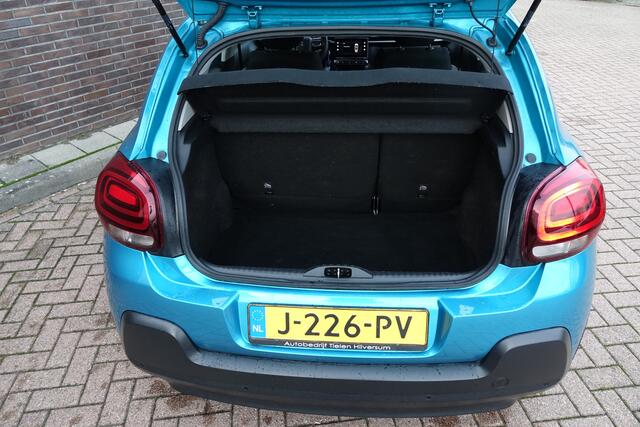 Citroen C3 1.2 PureTech Feel, navigatiesysteem, bluetooth, prachtige auto! Graag de tekst ook lezen....
