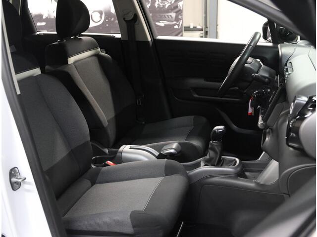 Citroen C3 Aircross 1.2 85PK Feel | 1ste eigenaar | AppleCarplay/AndroidAuto | Cruise Control | Climate Control | Navigatie | Isofix | Parkeersensoren | Trekhaak | Zonneschermen achter |