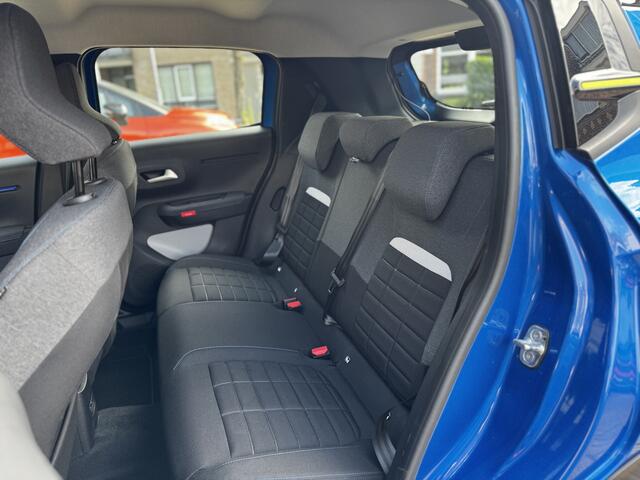 Citroen C3 1.2 Turbo 100 Plus Carplay/Android Auto | 2-Tone | Parkeersensoren