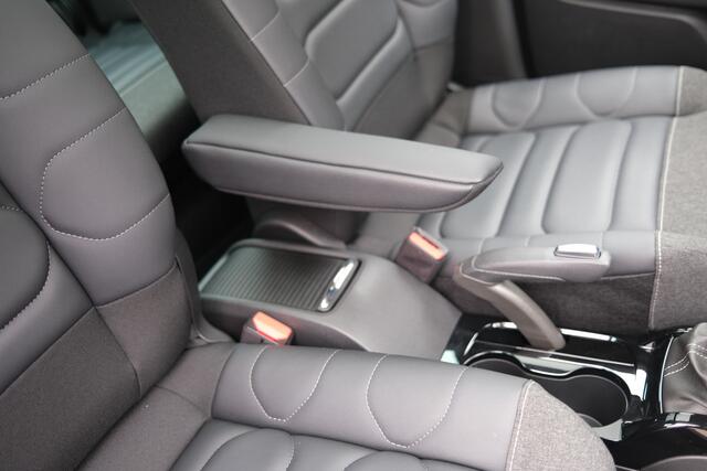 Citroen C3 Aircross PT 110 MAX Panoramadak | Camera | 17" | Navi | Leer etc