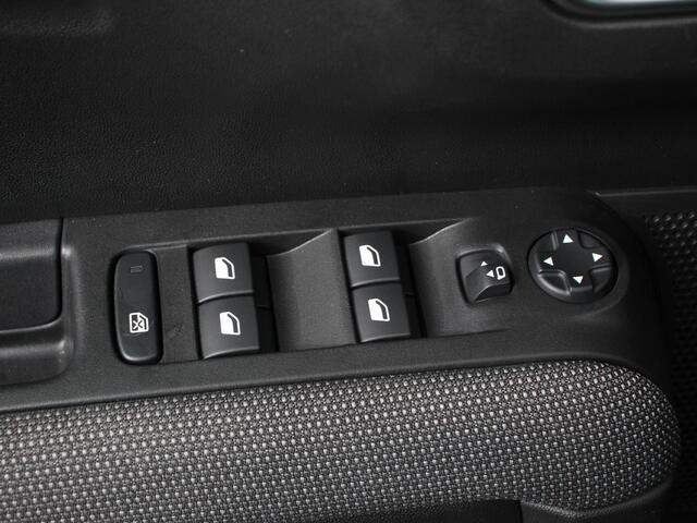 Citroen C3 Aircross 1.2 PureTech 110pk You Navigatie | Apple Carplay/Android Auto | Climate Control | Cruise Control | Dab | Parkeer sensoren