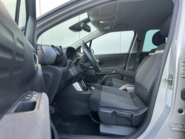 Citroen C3 Aircross 1.2 PureTech S&S Shine Interesse, Proefrit? Bel of app met: 06-24 28 28 42