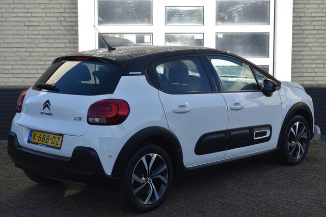 Citroen C3 PureTech 83 Shine Navigatie | Airco | Camera achter | parkeersensoren V+A | Carplay - Android auto | Zeer compleet |