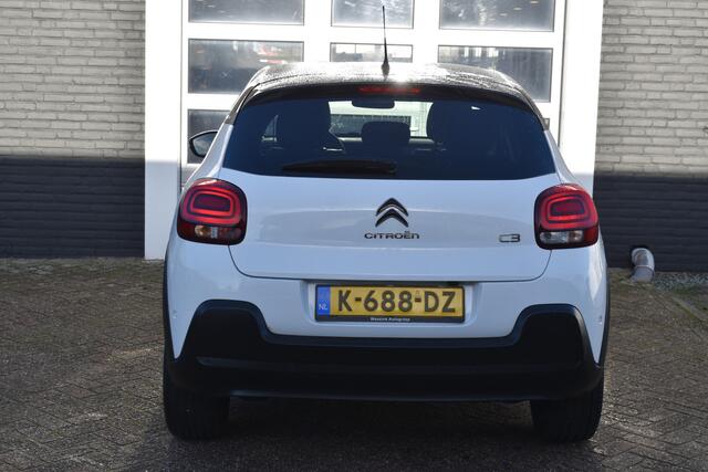 Citroen C3 PureTech 83 Shine Navigatie | Airco | Camera achter | parkeersensoren V+A | Carplay - Android auto | Zeer compleet |