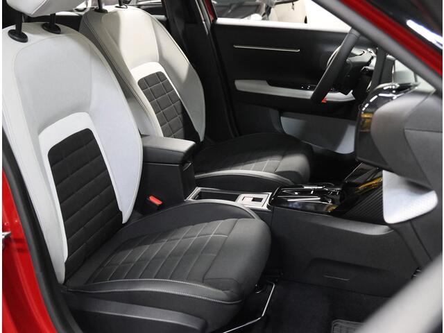 Citroen C3 Ë-C3 Max 113PK 44 kWh | ACCURAPPORT 100%| AppleCarplay/AndroidAuto | Elixer Red | Navigatie | 11KW Boordlader | Camera | Cruise Control | Climate Control | FULL LED | Parkersensoren |