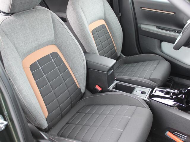 Citroen C3 Ë-C3 Aircross Plus 113pk Comfort Range 44 kWh | Carplay / Camera / Climate