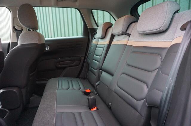 Citroen C3 Aircross 1.2 PureTech 130pk Automaat + Navi/ Carplay/ Cruise/ Airco/ Mooie auto!/ Garantie!