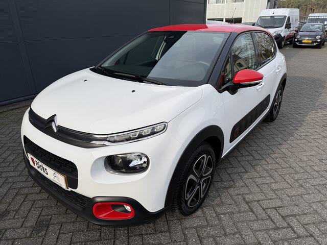 Citroen C3 82pk Shine (Trekhaak - Stoelverwarming - Camera - Navigatie via App - Automatische Airco - Parkeersensoren)