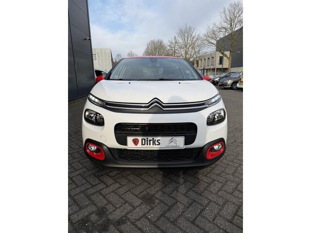 Citroen C3 82pk Shine (Trekhaak - Stoelverwarming - Camera - Navigatie via App - Automatische Airco - Parkeersensoren)