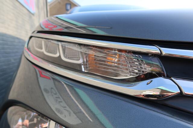 Citroen C3 1.2 PureTech Shine Eerste eigenaar bij ons bedrijf in onderhoud