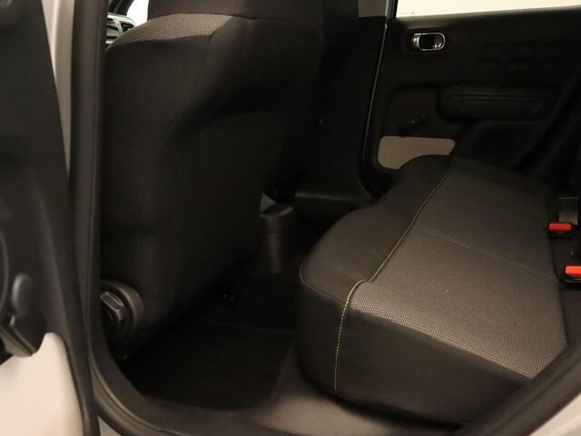 Citroen C3 1.2 PureTech Feel Edition - ORIGINEEL NEDERLANDSE AUTO - VASTE TREKHAAK - TREKGEWICHT 450 KG - NAVIGATIE - CRUISE CONTROL - PARKEERSENSOREN ACHTER - CLIMATE CONTROL - TWO TONE LAK - BLUETOOTH - DONKER GETINTE RAMEN ACHTER - ARMSTEUN VOOR - EXTRA WINTERSET