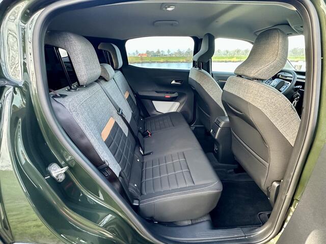 Citroen C3 Aircross 1.2 Hybrid 145pk Plus | Automaat | 7p. | Apple carplay/Android auto | DAB | Camera |