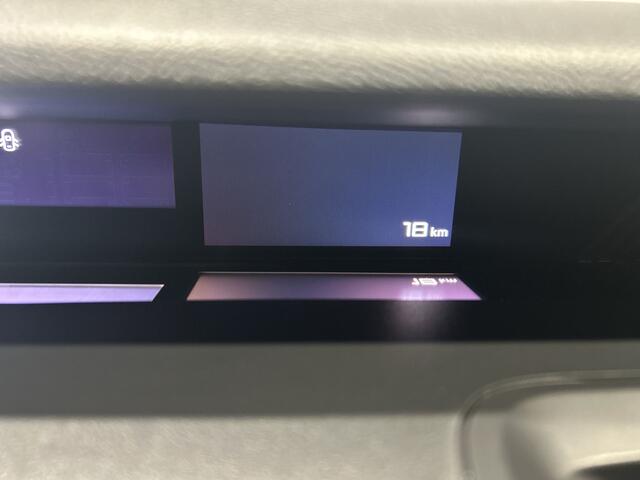 Citroen C3 Ë-C3 Aircross Plus 113pk Comfort Range 44 kWh 11 kw lader | Apple Carplay | Parkeercamera | Zwart dak!