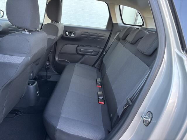 Citroen C3 Aircross 1.2i PureTech S&S Shine 110 PK. Mooie en als nieuw rijdende auto !!! Eerste eigenaar !!