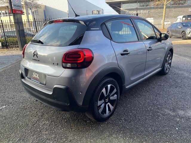 Citroen C3 1.2 PureTech Shine // DODEHOEK // CAMERA+SENSOREN // CRUISE // CLIMA // NAVI+CARPLAY // AFN. TREKHAAK //