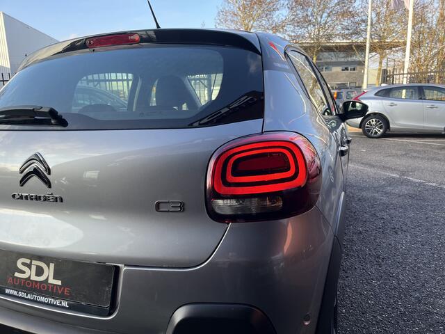 Citroen C3 1.2 PureTech Shine // DODEHOEK // CAMERA+SENSOREN // CRUISE // CLIMA // NAVI+CARPLAY // AFN. TREKHAAK //