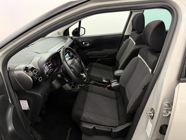 Citroen C3 Aircross 1.2 PureTech S&S Shine Panoramadak, Navi, Parkeersensoren, Cruise control, Lichtmetalen velgen, Radio
