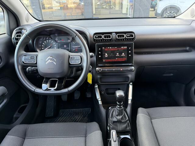Citroen C3 Aircross 110 Pk Benzine * Hoge Zit Positie * * Airco * Cruise Control * Navigatie & Spotify via Apple Car Play / Android Auto * Dab Radio * Parkeer Sensoren * Vingerhoets; Vierde Generatie Eersteklas Service. Al meer dan 100 jaar een begrip in de Brabants