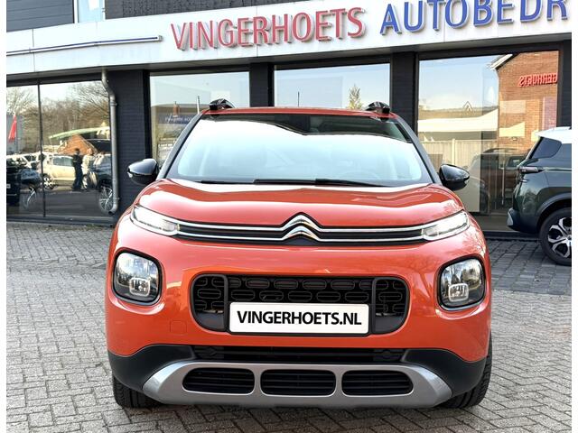 Citroen C3 Aircross Benzine *** Hele Mooie *** * Climate & Cruise Control * Stoelverwarming * Parkeersensoren * L.M. Velgen * Navigatie & Spotify up to date via Apple Carplay / Android AUto Vingerhoets; Vierde Generatie Eersteklas Service. Al meer dan 100 jaar een 