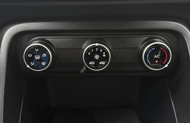 Citroen C3 1.2 Turbo 100pk Plus l Carplay l PDC l Cruise Control