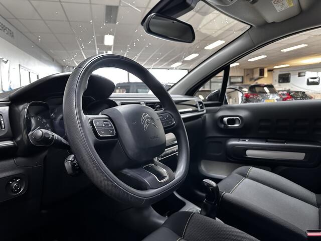 Citroen C3 1.2 PureTech Feel Edition/ Two-Tone/ Lane-Assist./ Apple + Android/ DAB+/ Navi/ Clima/ Cruise/ Elek. pakket/ Isofix/ Bluetooth/ Multi. Stuur/ PDC/ LED Dagrijverl.