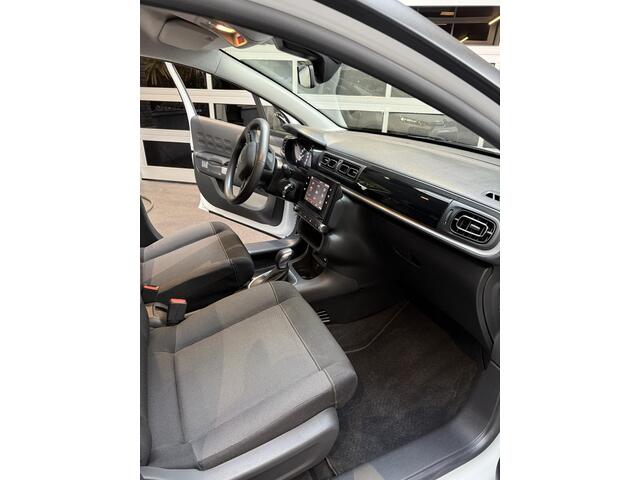 Citroen C3 1.2 PureTech Shine Automaat 5400km !!!