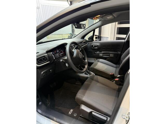 Citroen C3 1.2 PureTech Shine Automaat 5400km !!!