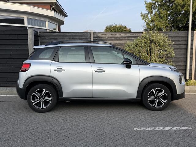 Citroen C3 Aircross Shine 1.2 PureTech 110PK EAT6 Automaat Achteruitrijcamera, Trekhaak, Stoelverwarming, Apple CarPlay, Android Auto