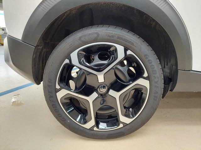 Citroen C3 Ë-C3 Plus 113pk 44 kWh Navigatie via Apple Carplay/Android auto