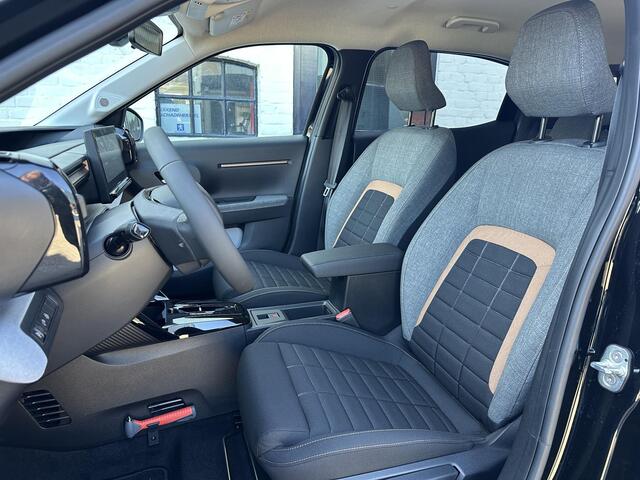 Citroen C3 Aircross 1.2 Hybrid 145 PK Plus | Automaat | Nieuwe Auto | Tot 8 jaar Garantie | Multimediascherm met Apple Carplay & Android Auto | Camera | Parkeersensoren | LED verlichting | Climate Control | Cruise Control | Zeer ruime auto met hoge zitpositie ! |