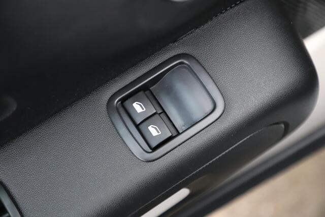 Citroen C3 1.2 PureTech Feel Navigatie Carplay Android Climate Cruise Control Rijstrooksensor Parkeersensor All-season banden!